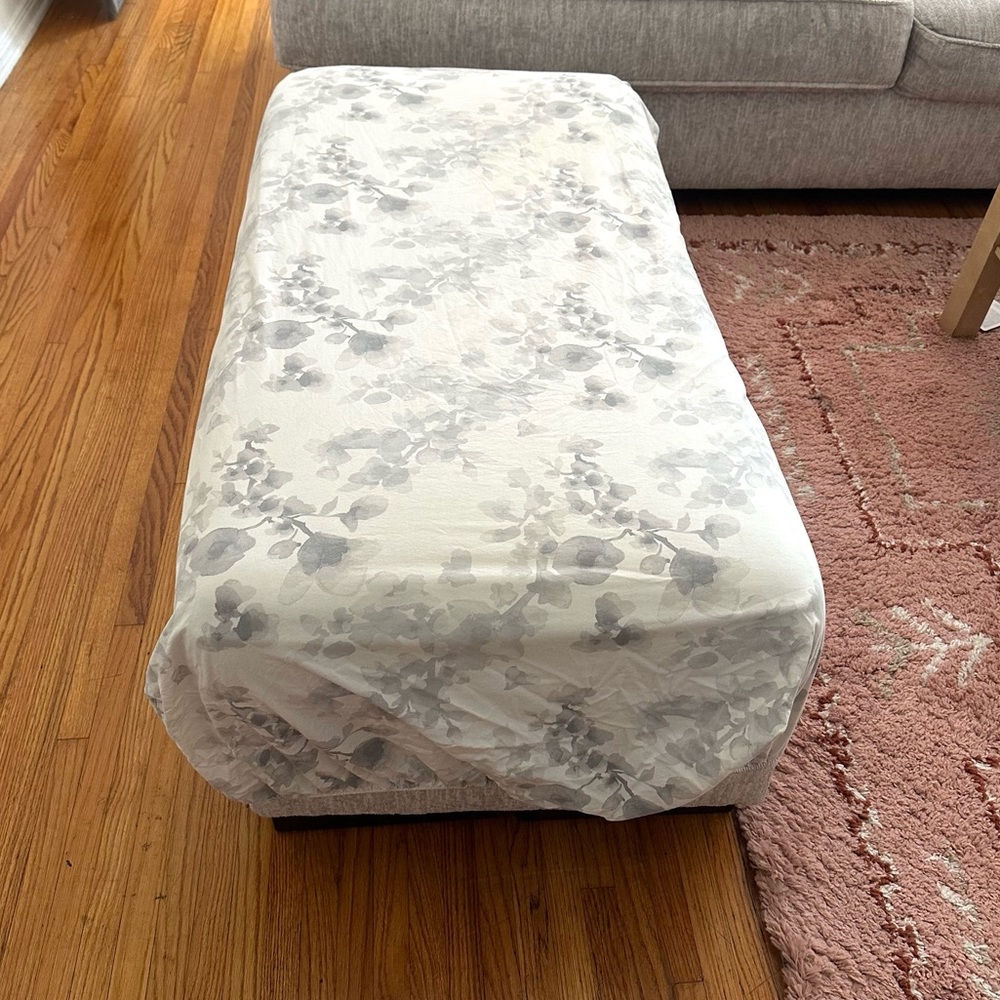Pottery Barn Kids Crib Floral Fitted Sheet - Picture 5 of 6